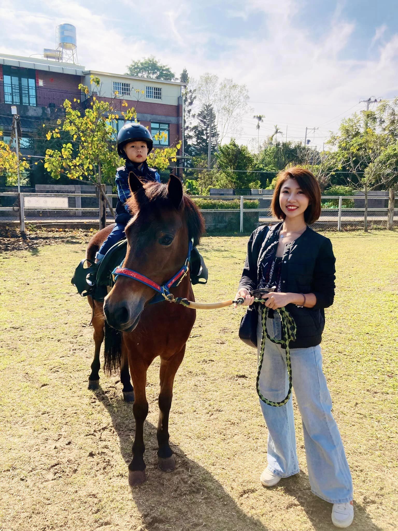 HappyHill.HorseFarm1